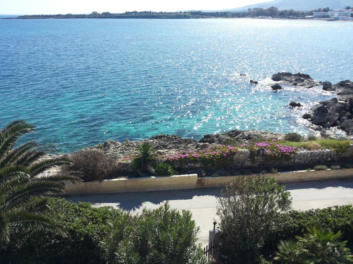 Casa Sugli Scogli Villa ฟอนตาเน บีอานเก ภายนอก รูปภาพ